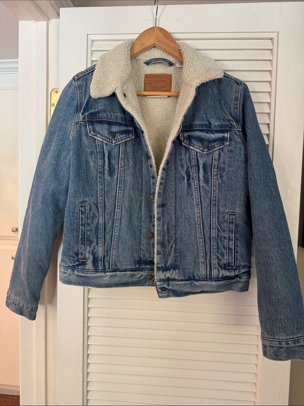 Levi's Blue Denim Jacket with Cream Sherpa Lining